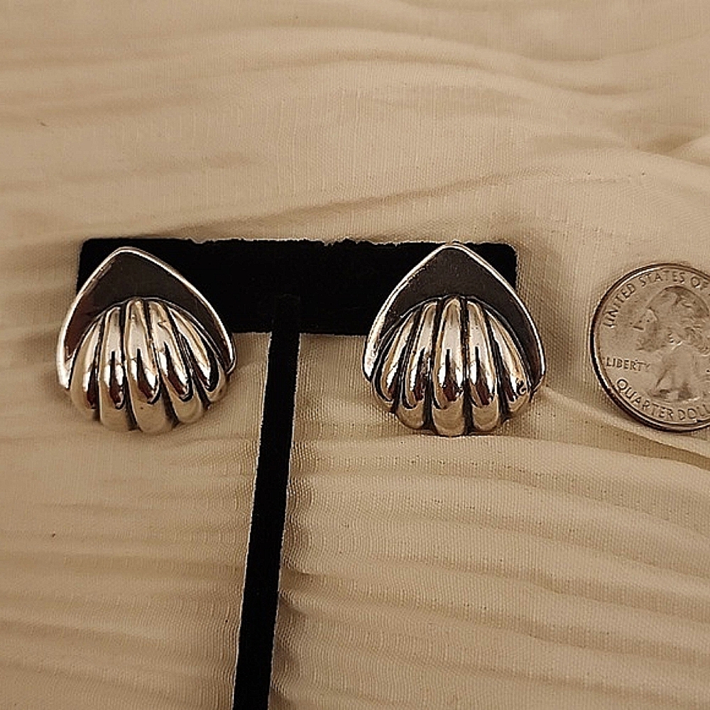 Earrings, sterling .925  pre-owned
